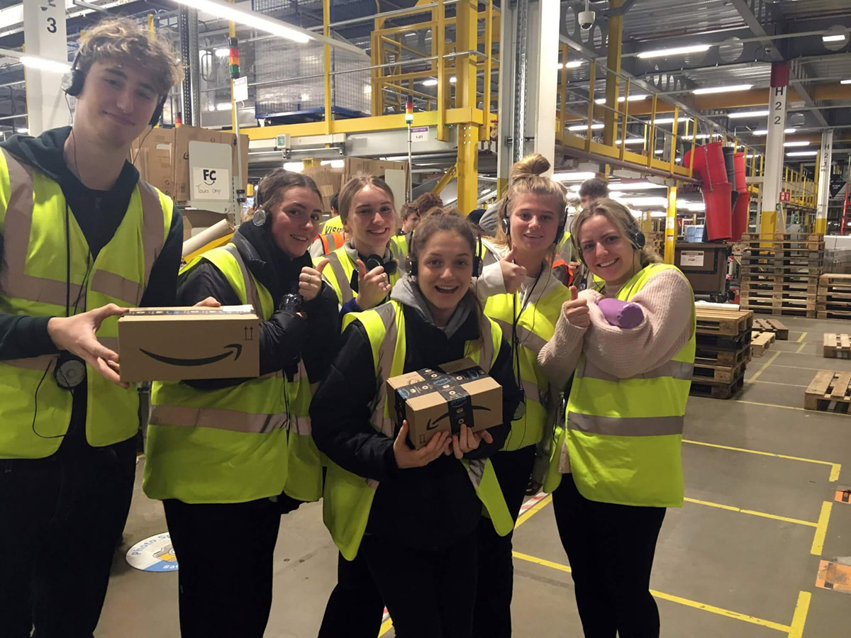 Amazon Dress Code 2024 Employee & Warehouse Workers